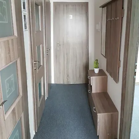 Apartmán U Rybníka Cenkov (Prague-East)